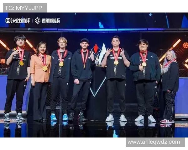 电竞实时数据分析揭示FPX战队在平精英个人能力排名中创新高表现