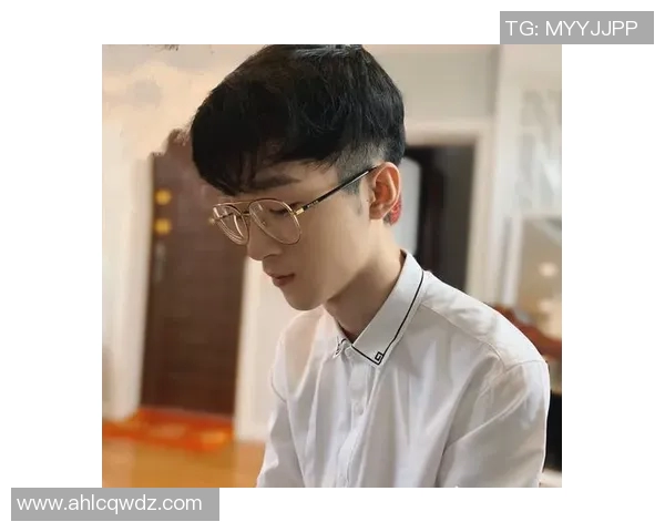 电竞新闻周静畅谈和平精英职业生涯的成长与挑战分享 电竞新闻周静畅谈和平精英职业生涯的成长与挑战分享